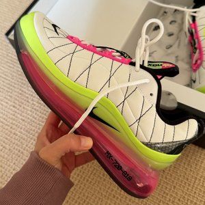 Women's Nike MX-720-818